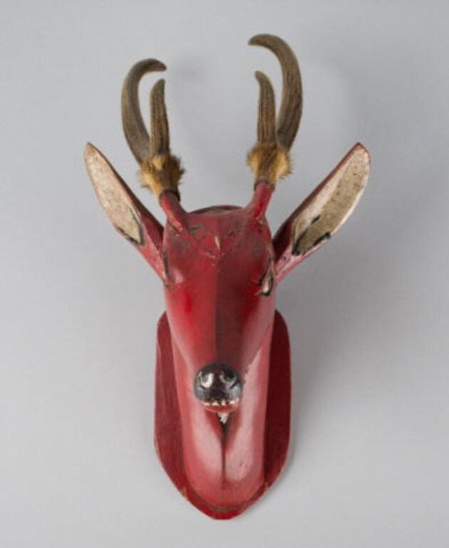 SCULPTED DEER HEADA carved deer 3a8c1a