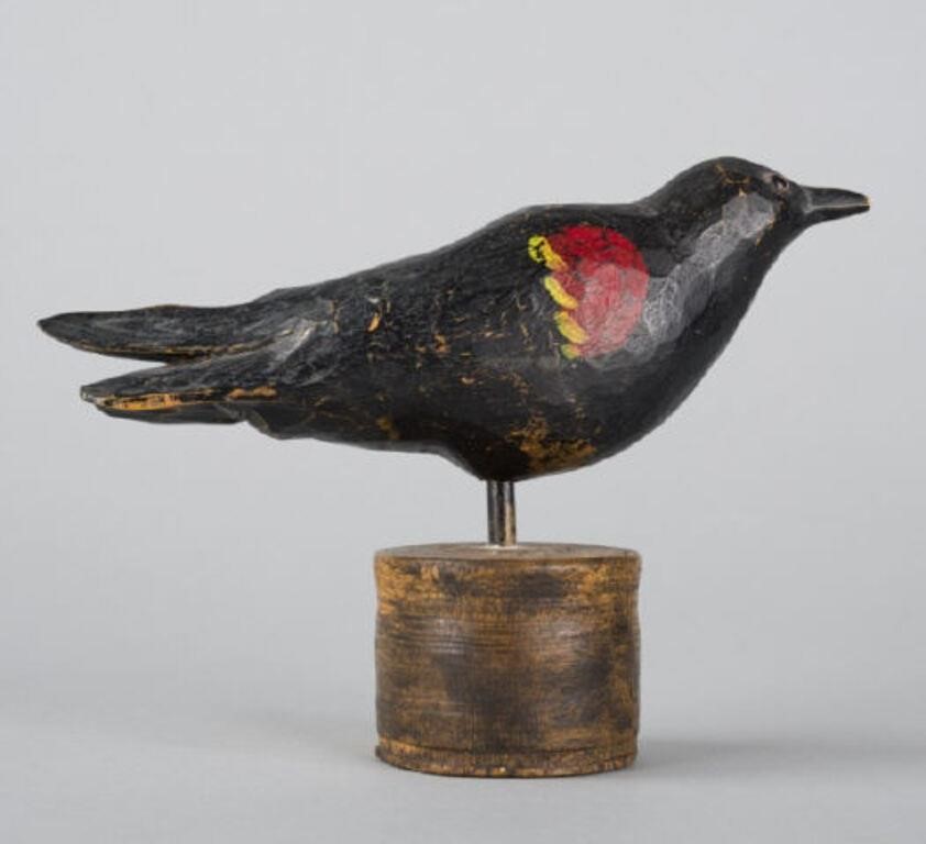 CARVED REDWING BLACKBIRDA carved