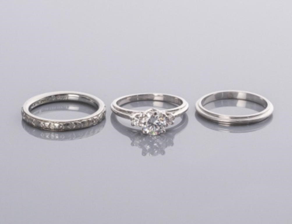 DIAMOND PLATINUM RING & WEDDING