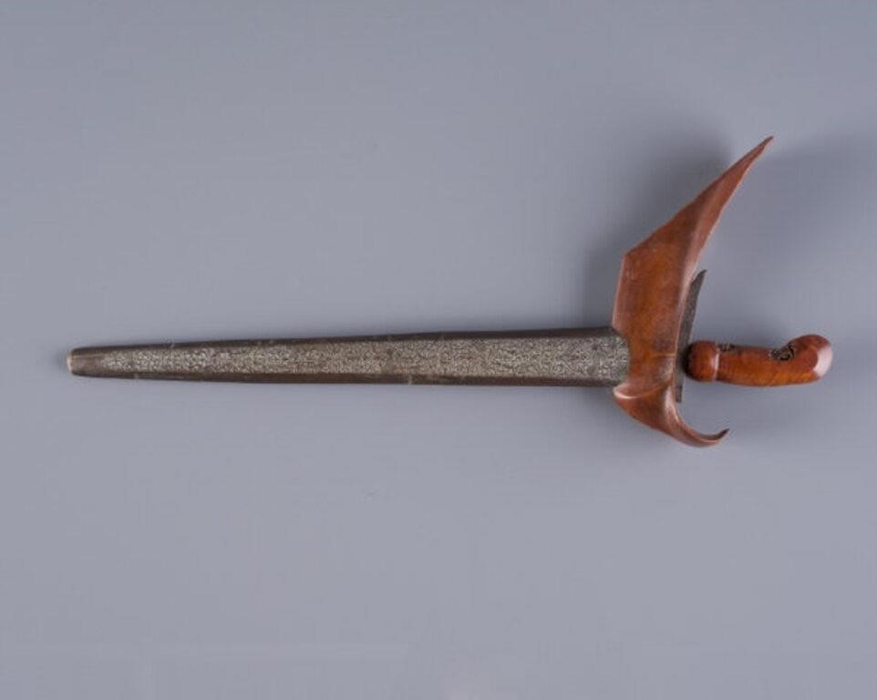 INDONESIAN KRIS DAGGER WITH DAMASCUS 3a8d39