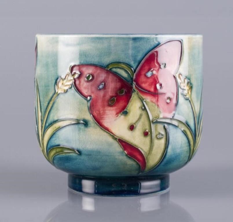 MOORCROFT ART POTTERY CACHE POTA