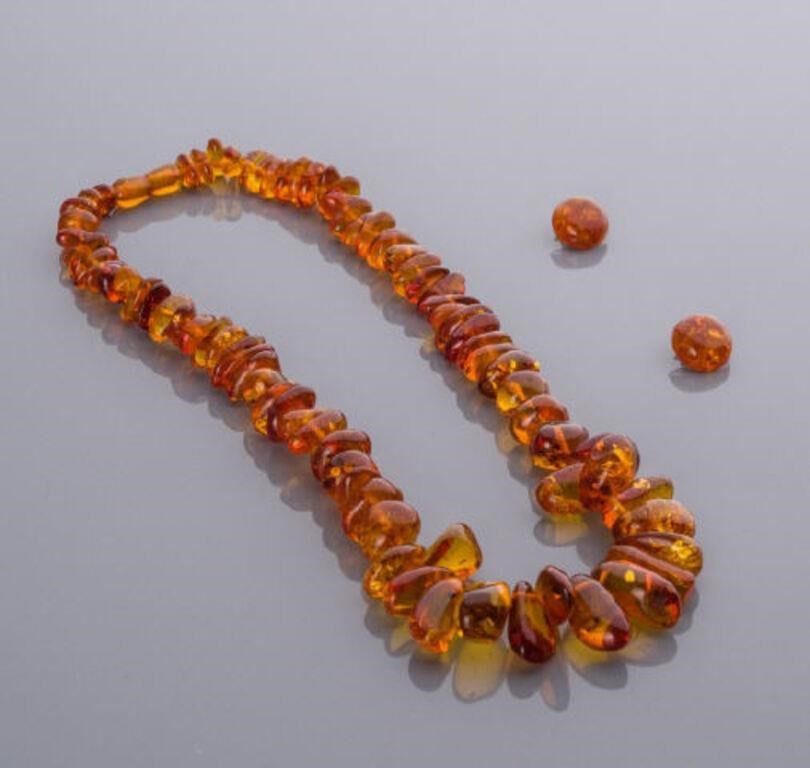 AMBER BEADS NECKLACE PAIR OF 3a8da4