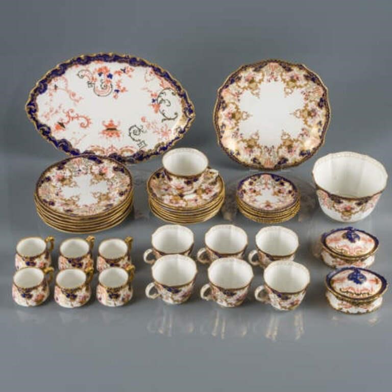 ROYAL CROWN DERBY PORCELAIN LUNCHEON 3a8dbe