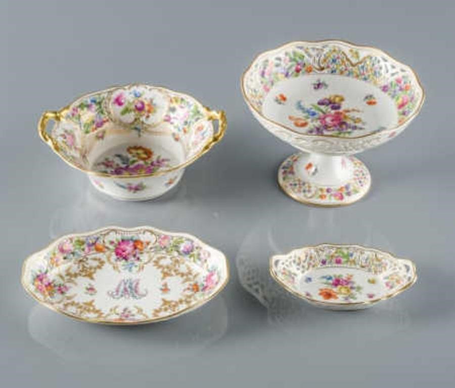 DRESDEN PORCELAIN TABLEWAREA group