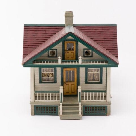 ARTS CRAFTS STYLE HOUSE MODEL  3a8ff8