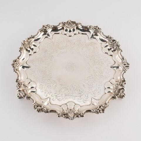 STERLING SILVER FOOTED SALVER  3a90f7