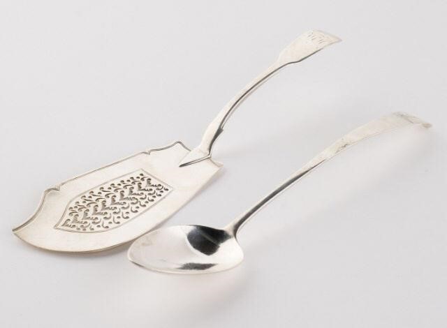 STERLING SILVER FISH SLICE STUFFING 3a9121