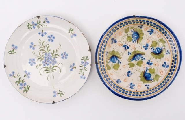 FRENCH FAIENCE CABINET PLATES  3a917d