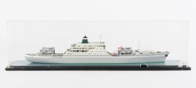 PASSENGER SHIP MODEL, GRACE LINERA