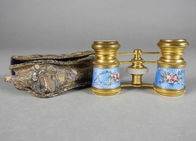 PAIR OF FRENCH ENAMELLED OPERA GLASSESA