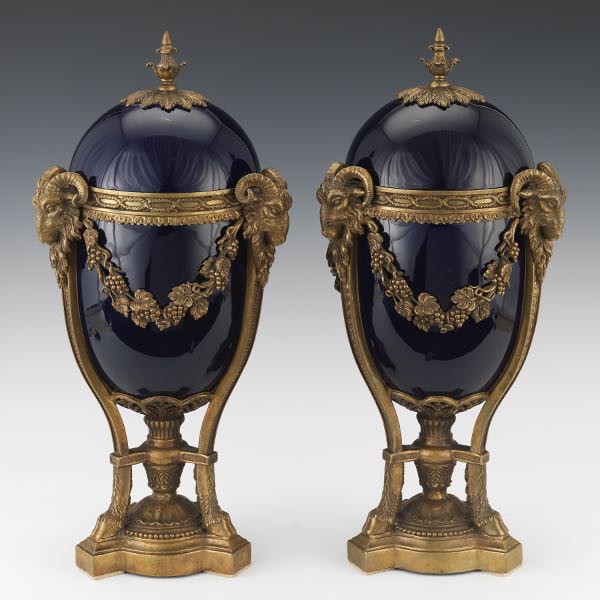 PAIR OF FRENCH LOUIS XVI STYLE 3a73b9