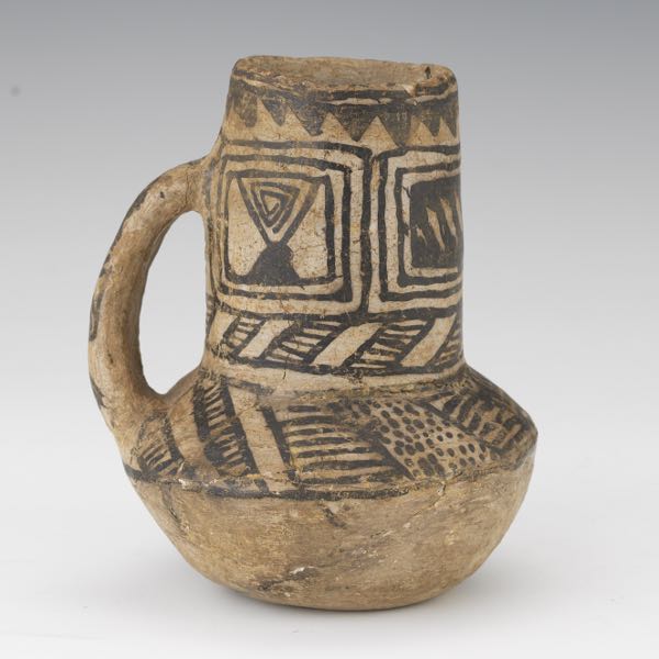 NATIVE AMERICAN PUEBLO POTTERY