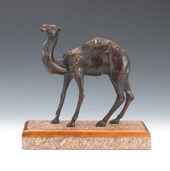 BRONZE SCULPTURE OF CAMEL ON MARBLE WOOD 3a7570
