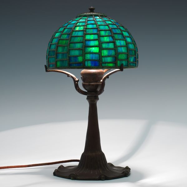 TIFFANY STUDIOS LAMP, 606, WITH