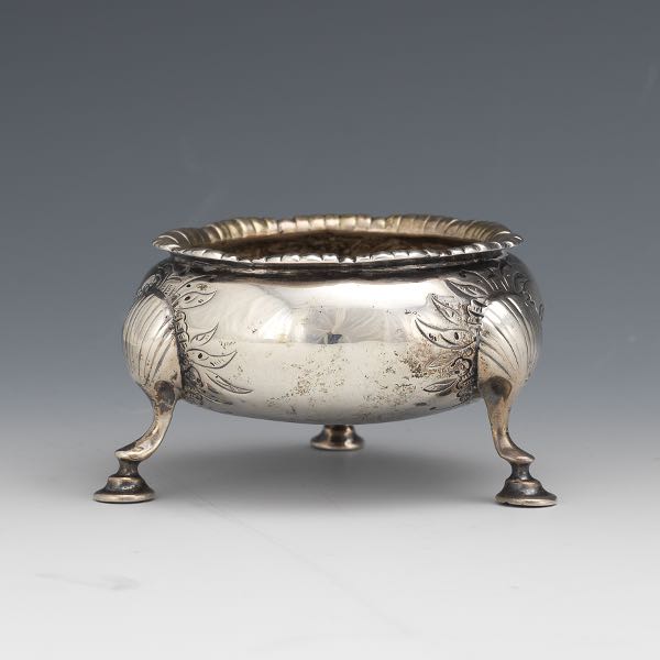 SCOTTISH SILVER SALT CELLAR CA  3a7979