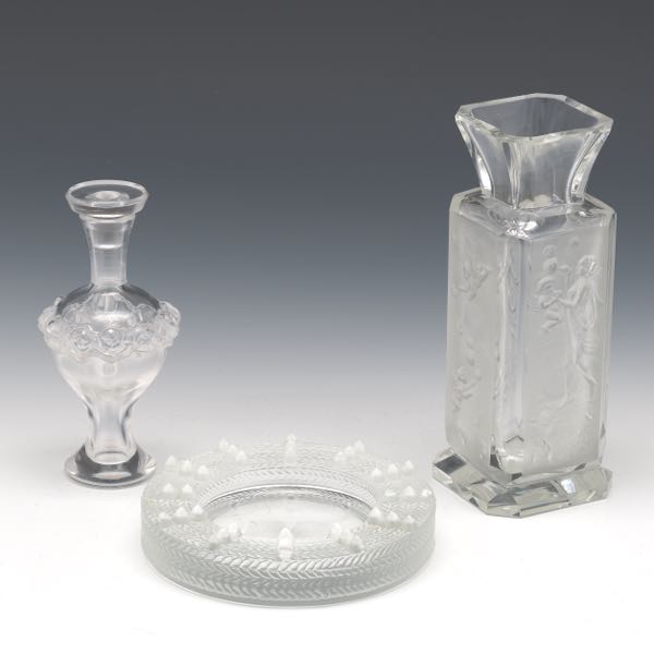 TWO LALIQUE CRYSTAL TABLE OBJECTS AND