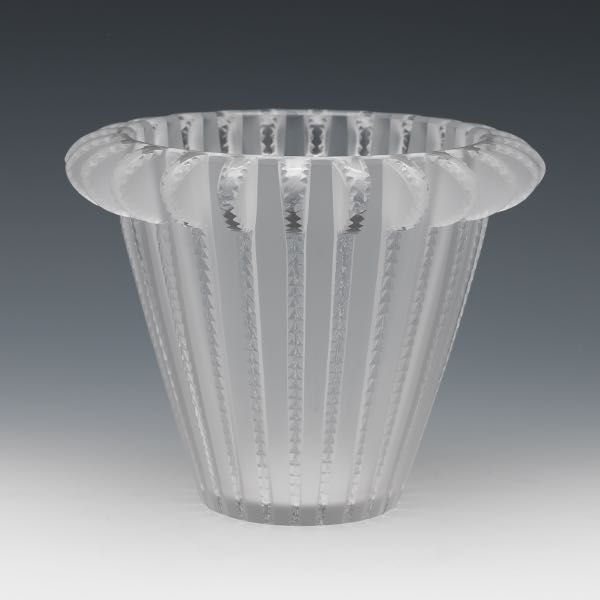 LALIQUE "ROYAT" VASE  6 ?" x 7