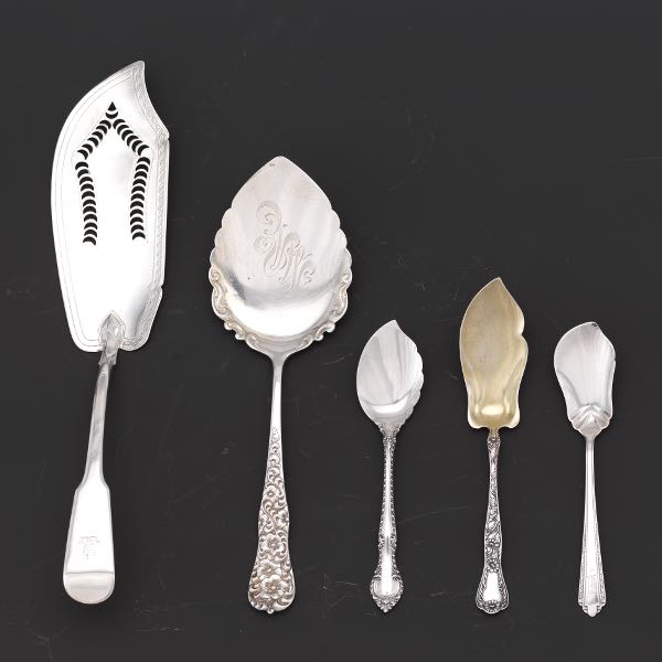 FIVE STERLING SILVER ASSORTED SERVING