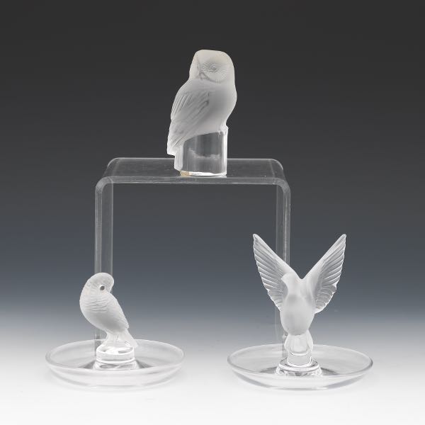 THREE LALIQUE GLASS DRESSER OBJECTS 3a7e59