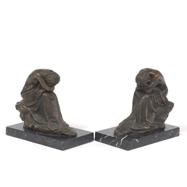 PAIR OF SEATED NUDE BOOKENDS 6  3a803f