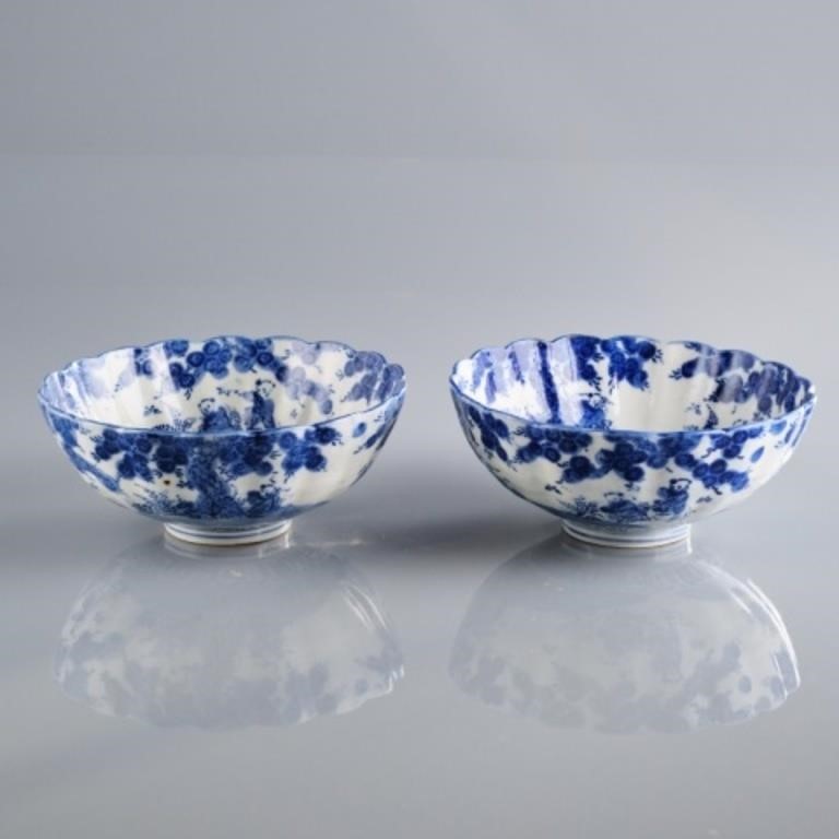 BLUE & WHITE PORCELAIN TEA BOWLS - CAN