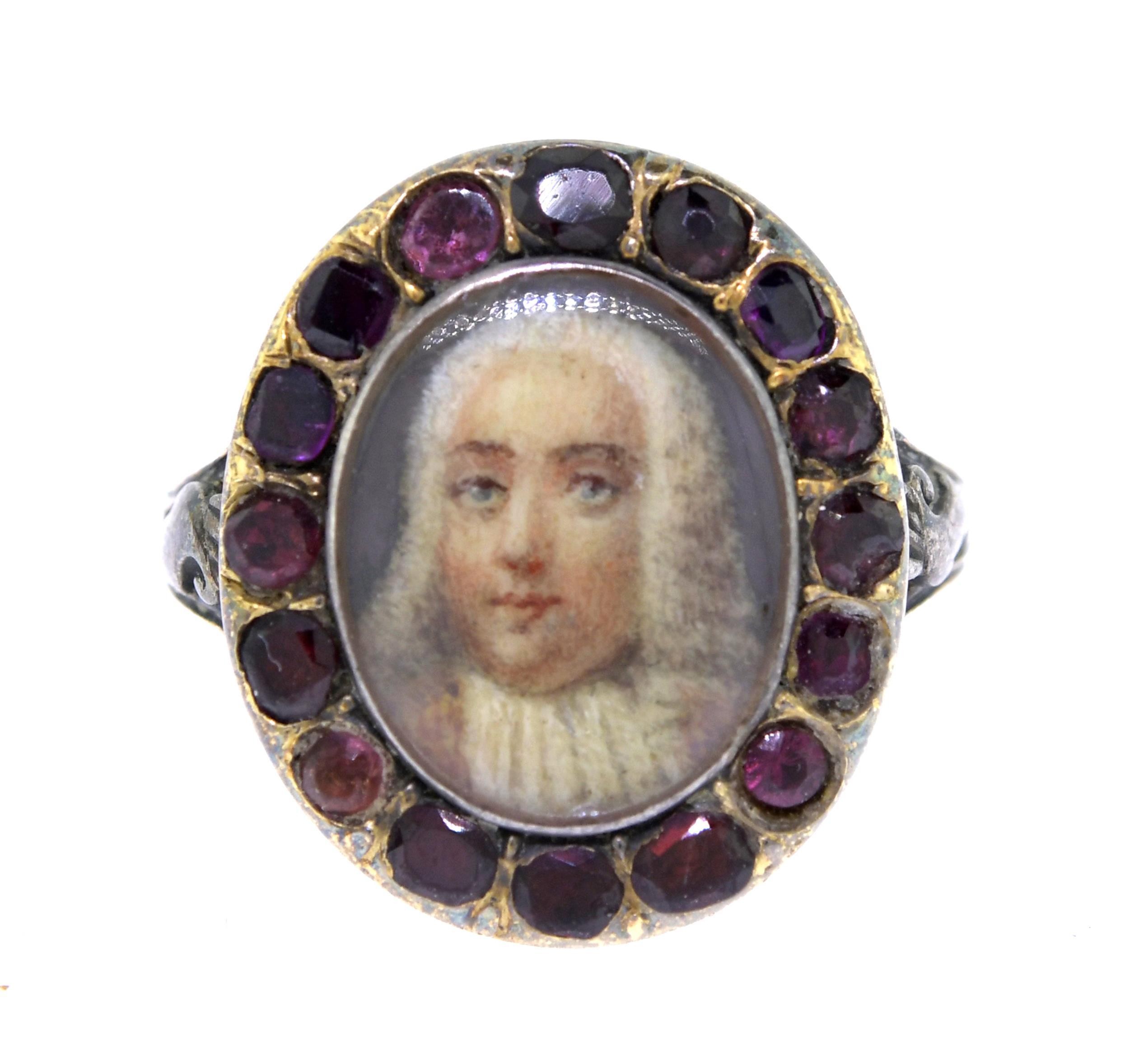 GEORGIAN PORTRAIT RING OF MAN SURROUNDED