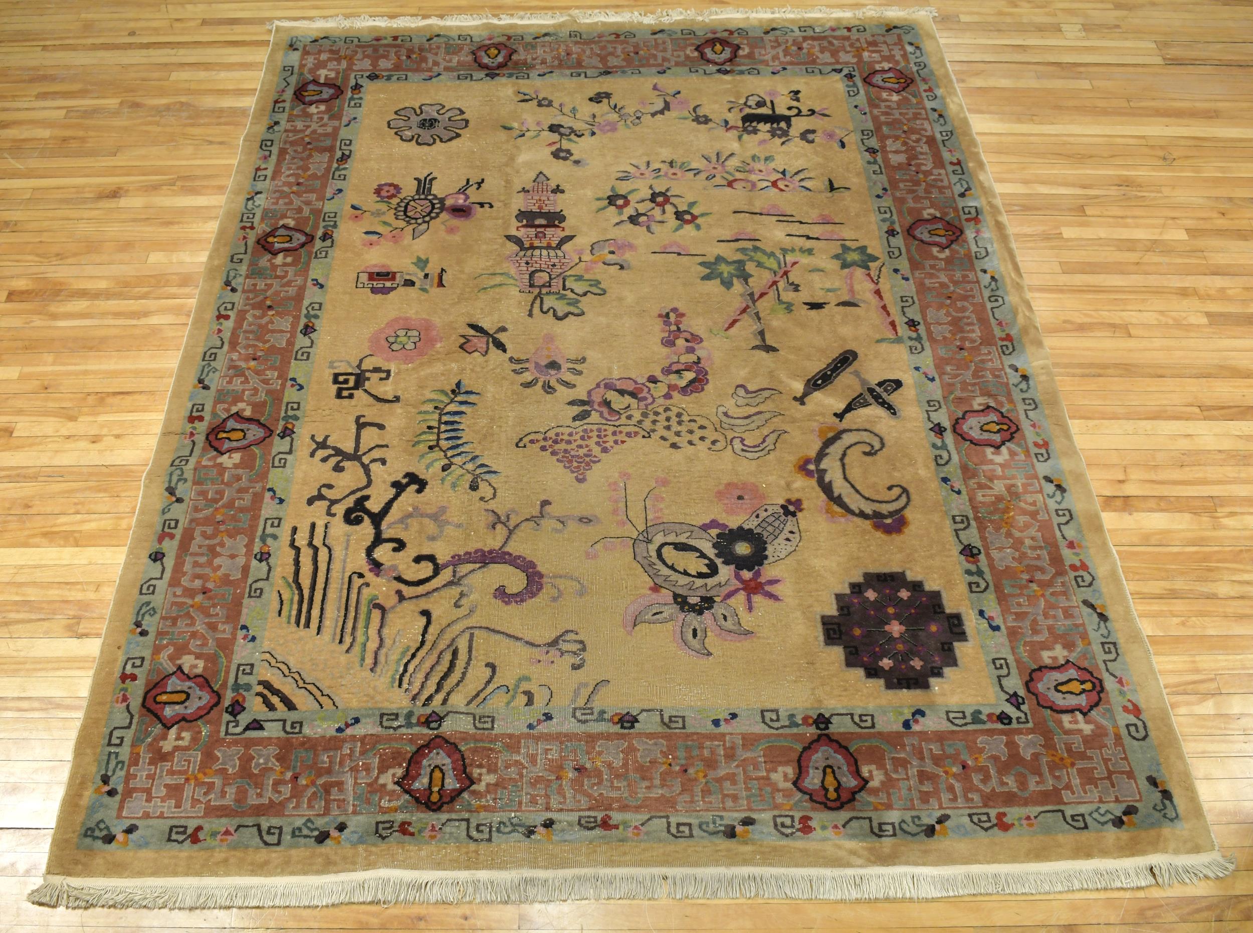 VINTAGE ROOM SIZE CHINESE RUG.