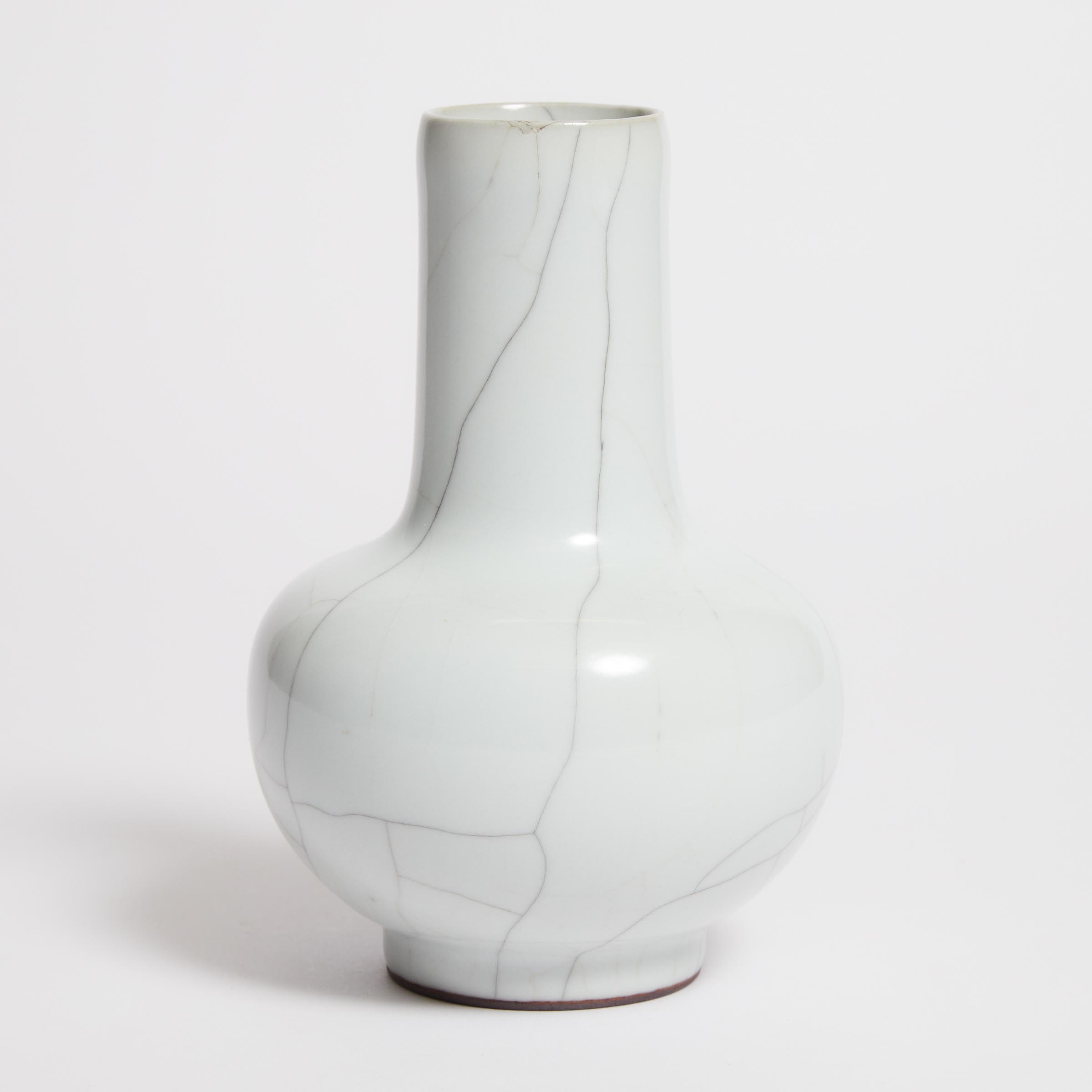 A Small Guan Type Bottle Vase  3aac76