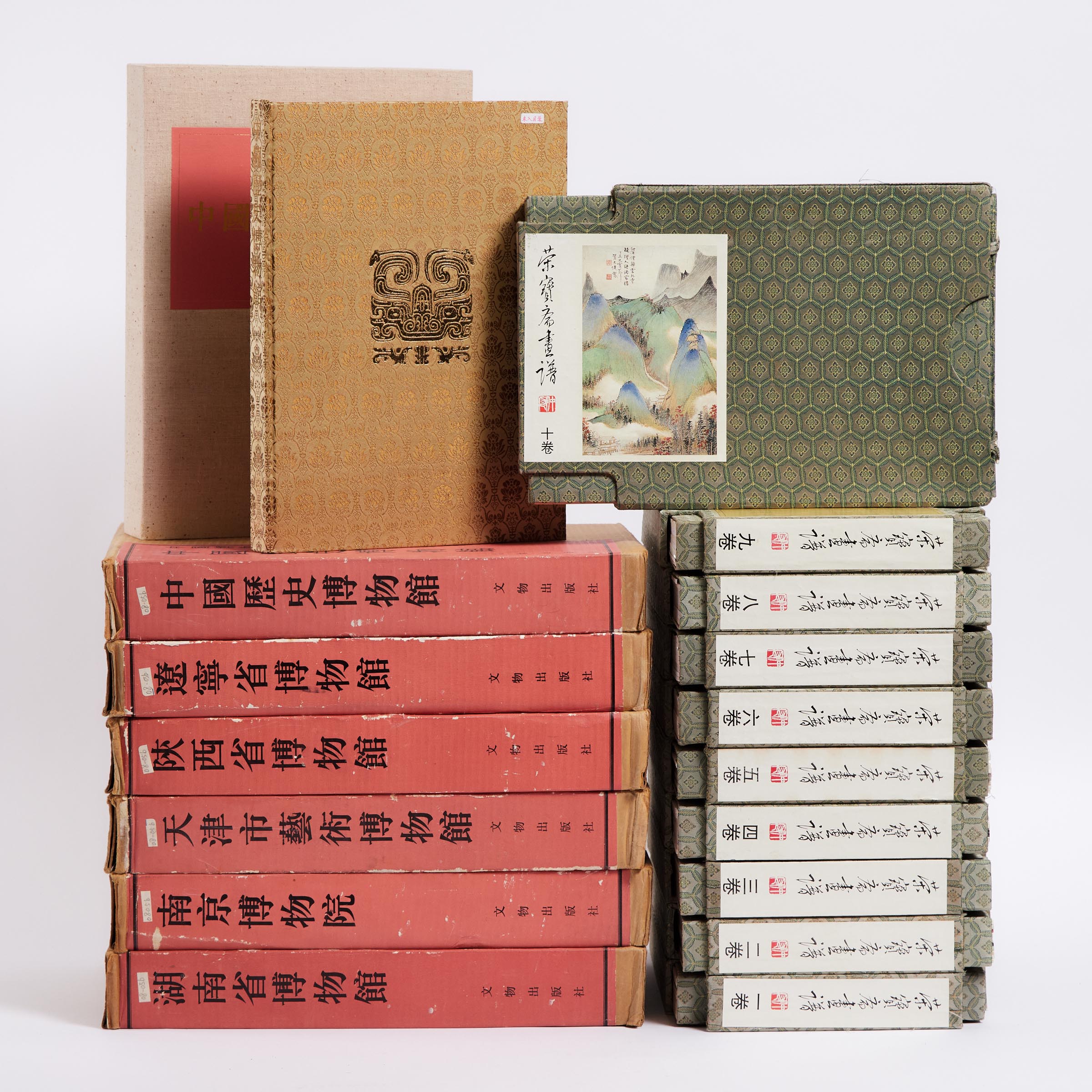 Ten Volumes of Rong Bao Zhai Hua