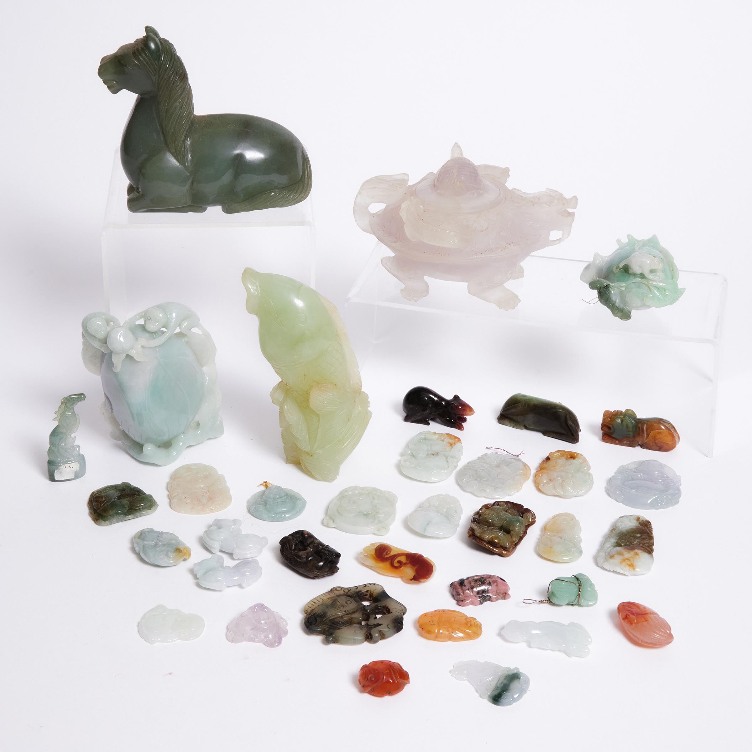 A Group of Thirty Six Chinese Jadeite  3aad4f