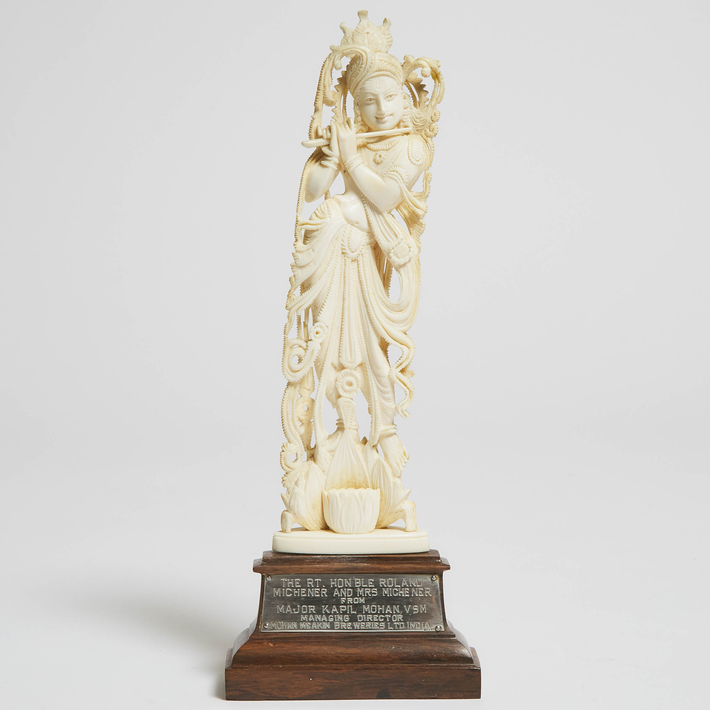 Indian Carved Ivory Presentation 3aaec0