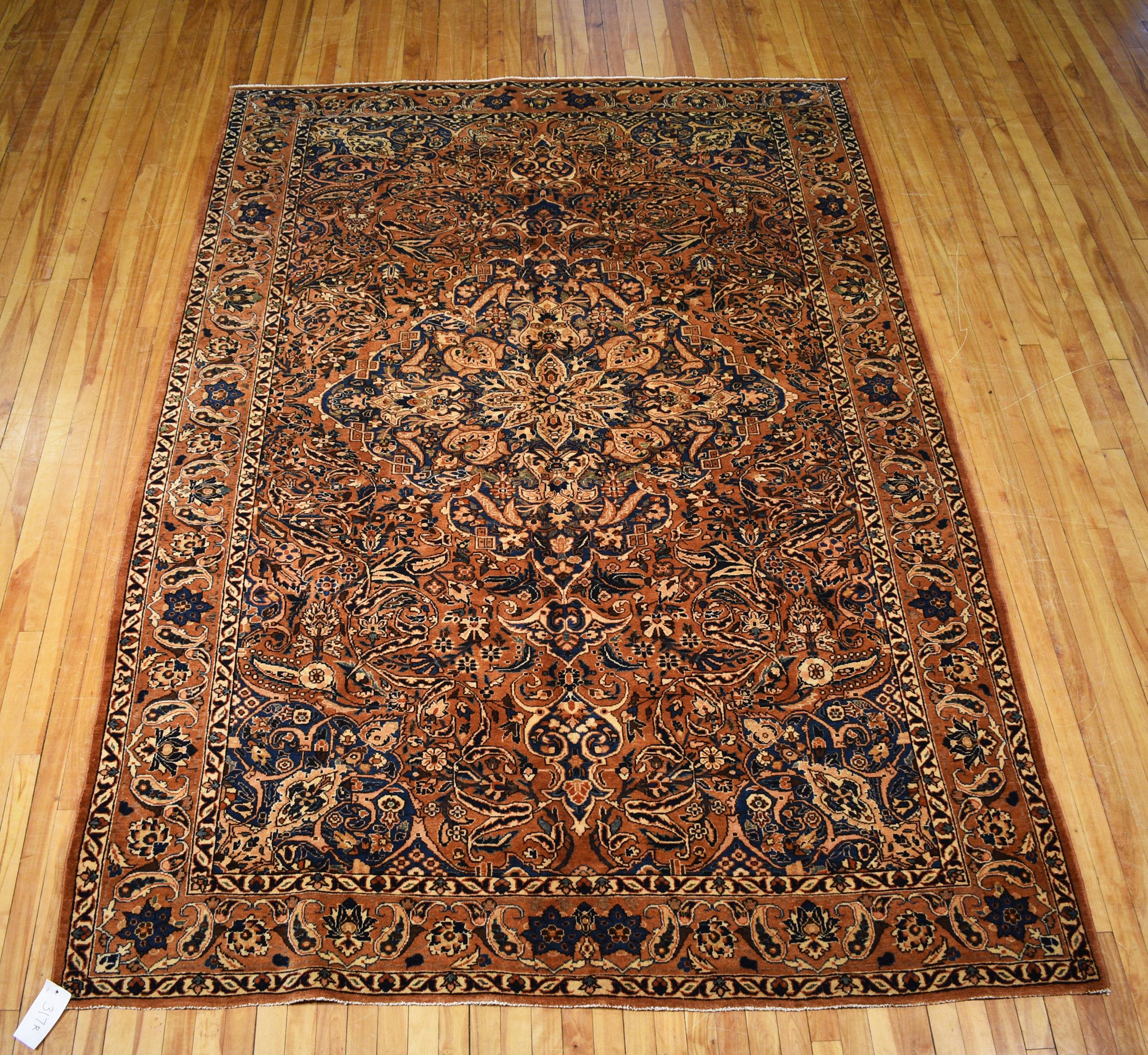 ANTIQUE PERSIAN RUG, 6'9" X 9'10"