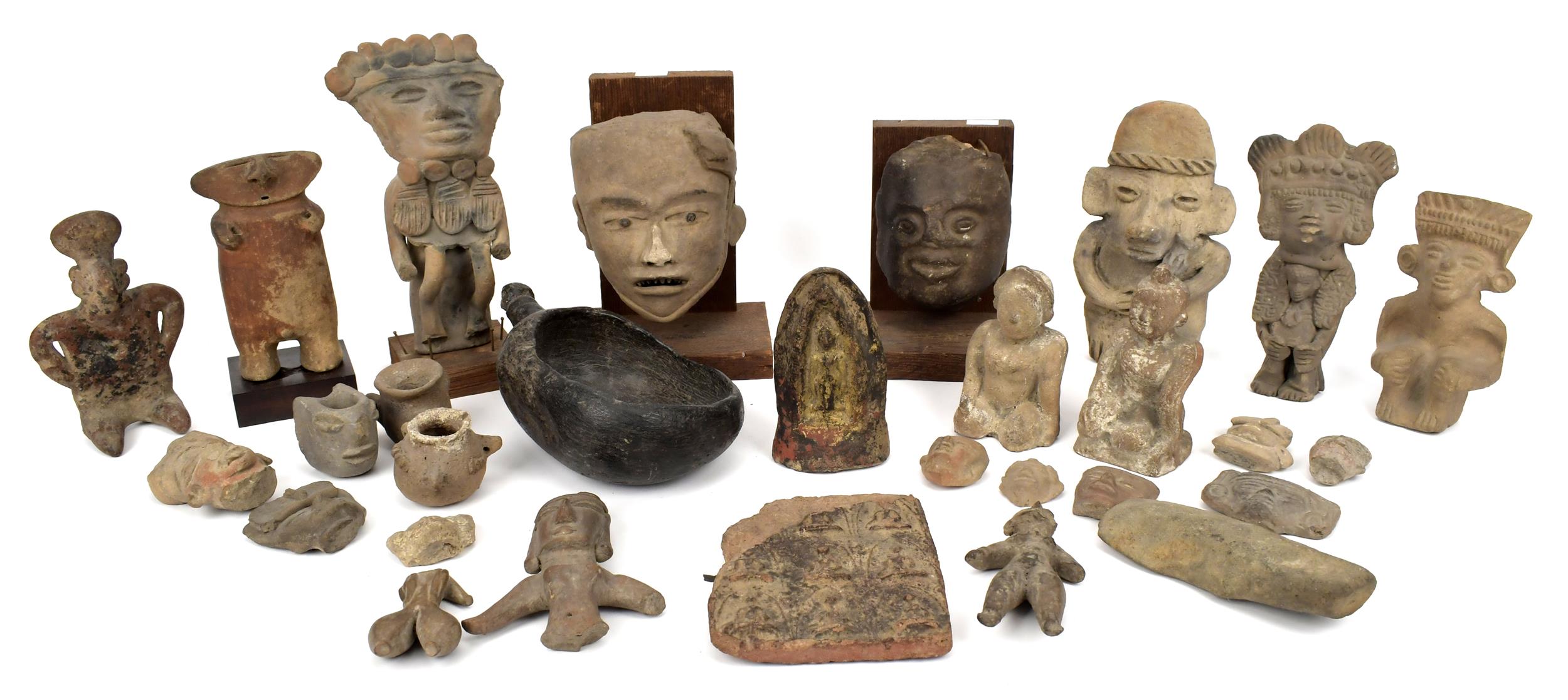 COLLECTION OF MESO AMERICAN ARTIFACTS  3ab190