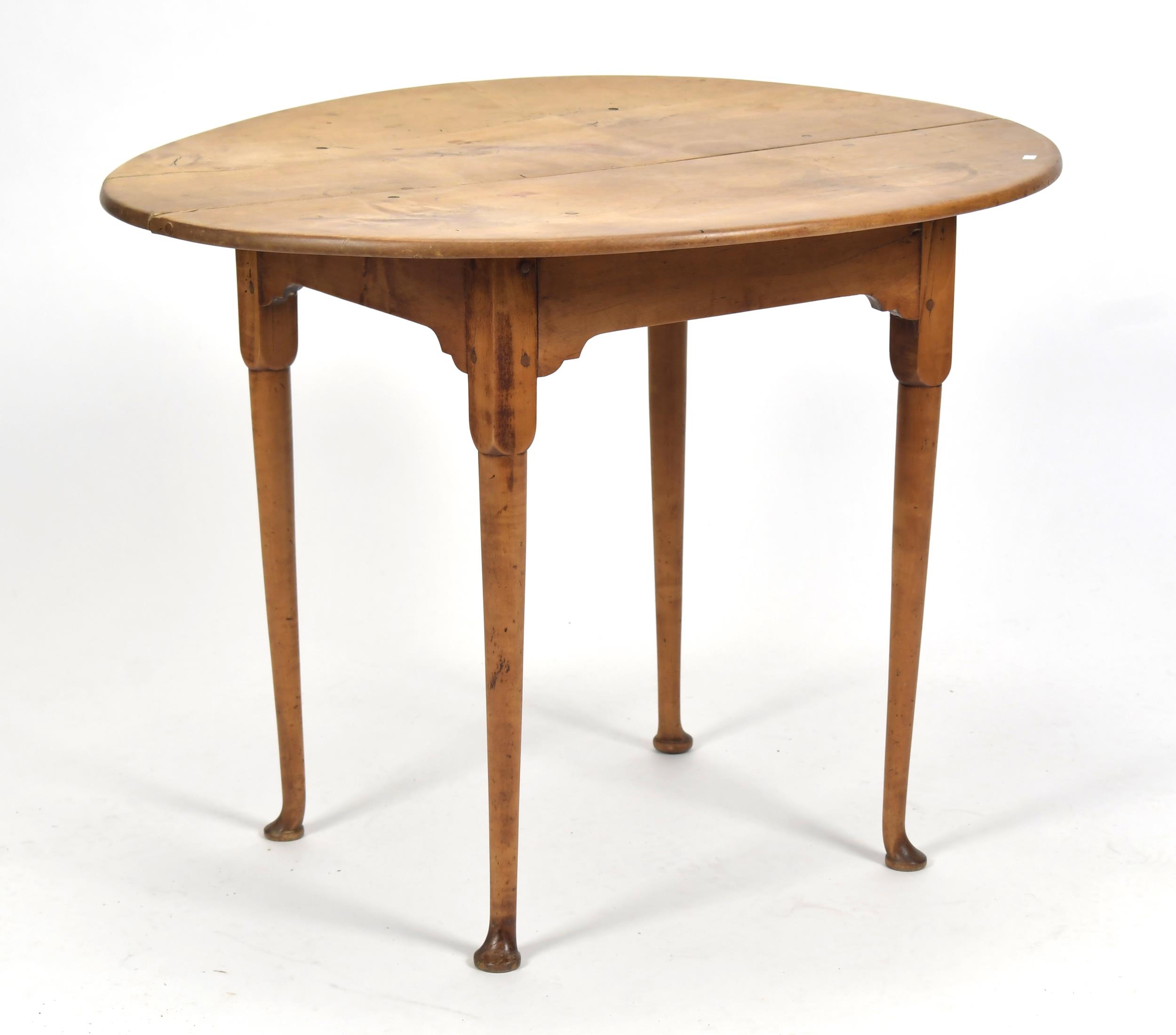 18TH C QUEEN ANNE MAPLE OVAL TOP