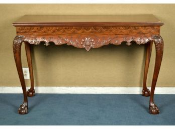 A 20th C carved mahogany Chippendale 3ab255