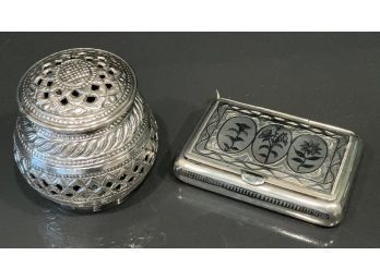 Silver snuff box with niello decoration