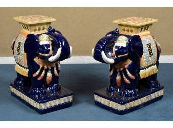 A pair of contemporary Asian ceramic  3ab33d