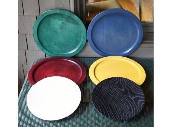 Four large colored wooden plates 3ab626