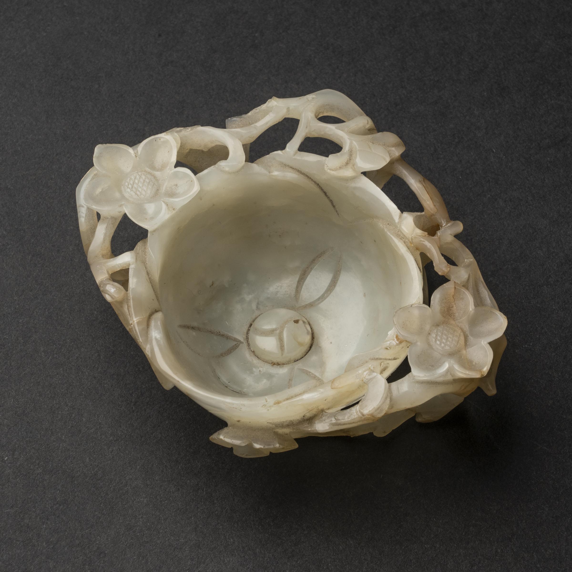 A White Jade Lotus Form Cup Ming 3ab680