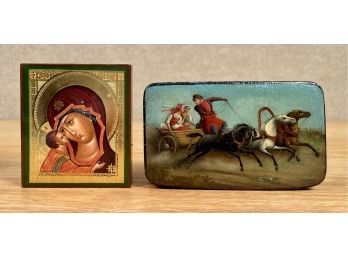 An antique Russian snuff box with