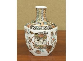 A hexagonal Japanese porcelain