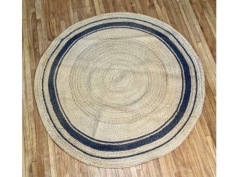 Woven jute rug in natural color