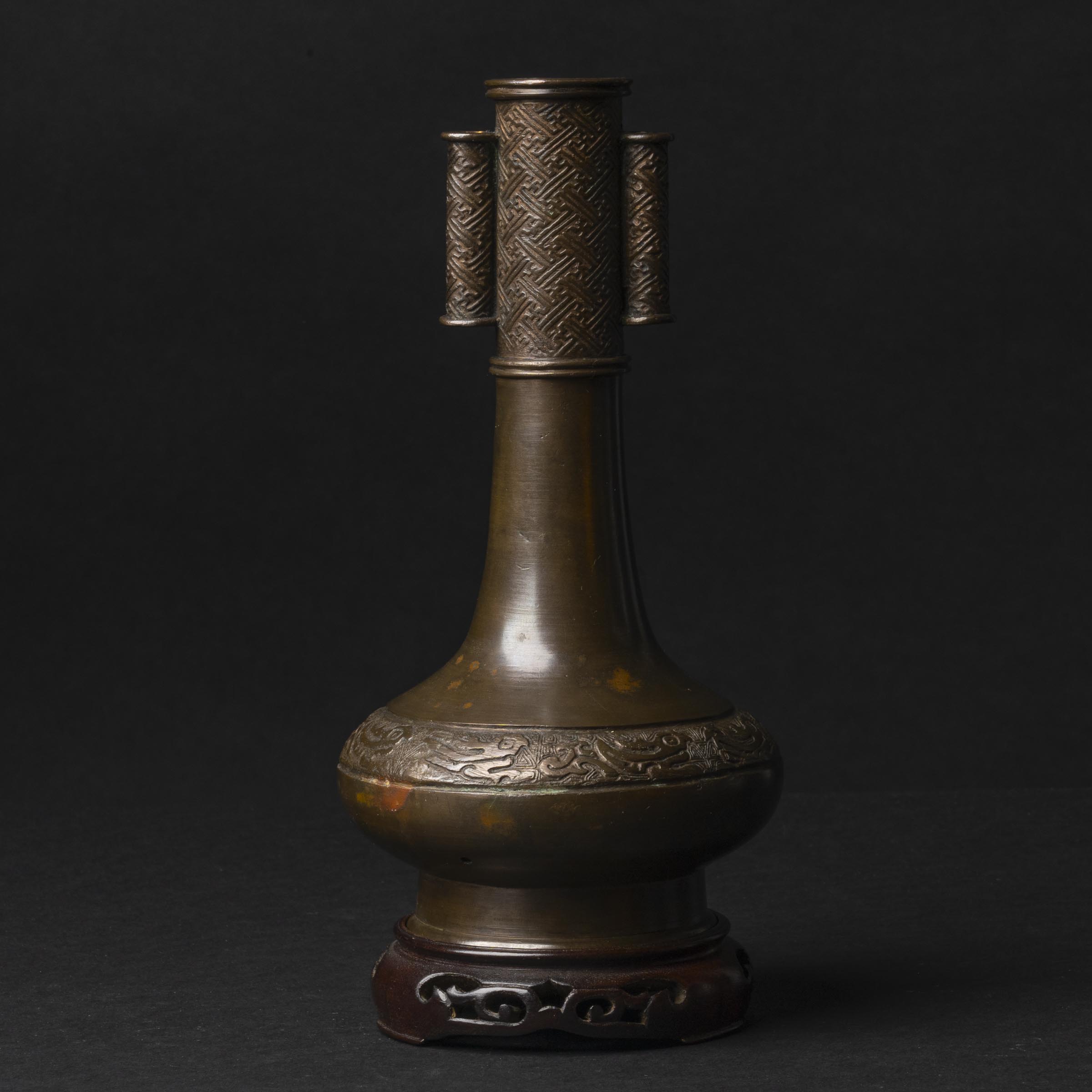 A Bronze Arrow Vase, Touhu, Ming Dynasty