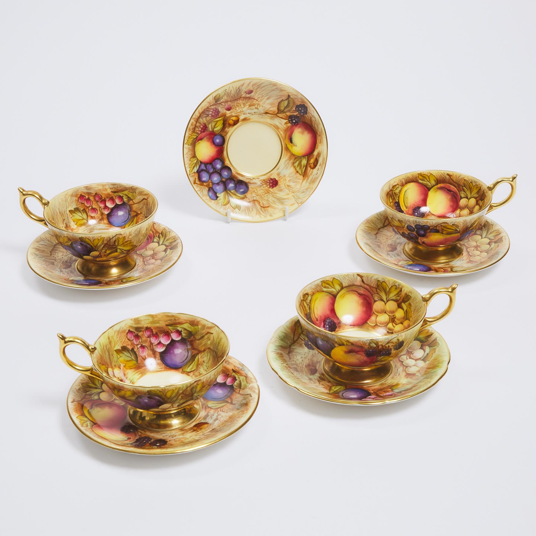 Four Aynsley 'Orchard Gold' Cups