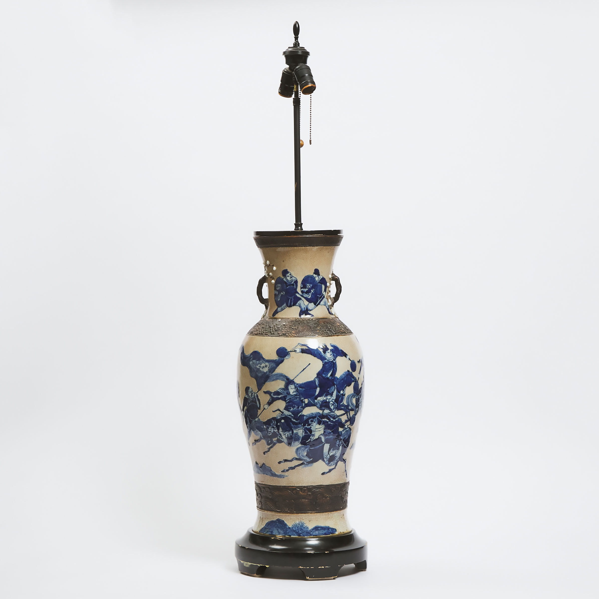 A Blue and White Crackled Glaze Vase,