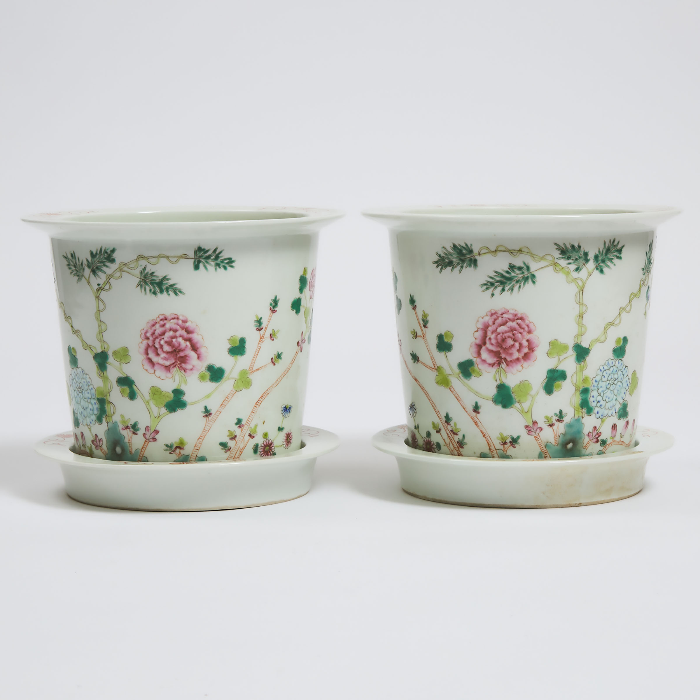 A Pair of Famille Rose Floral  3abc24