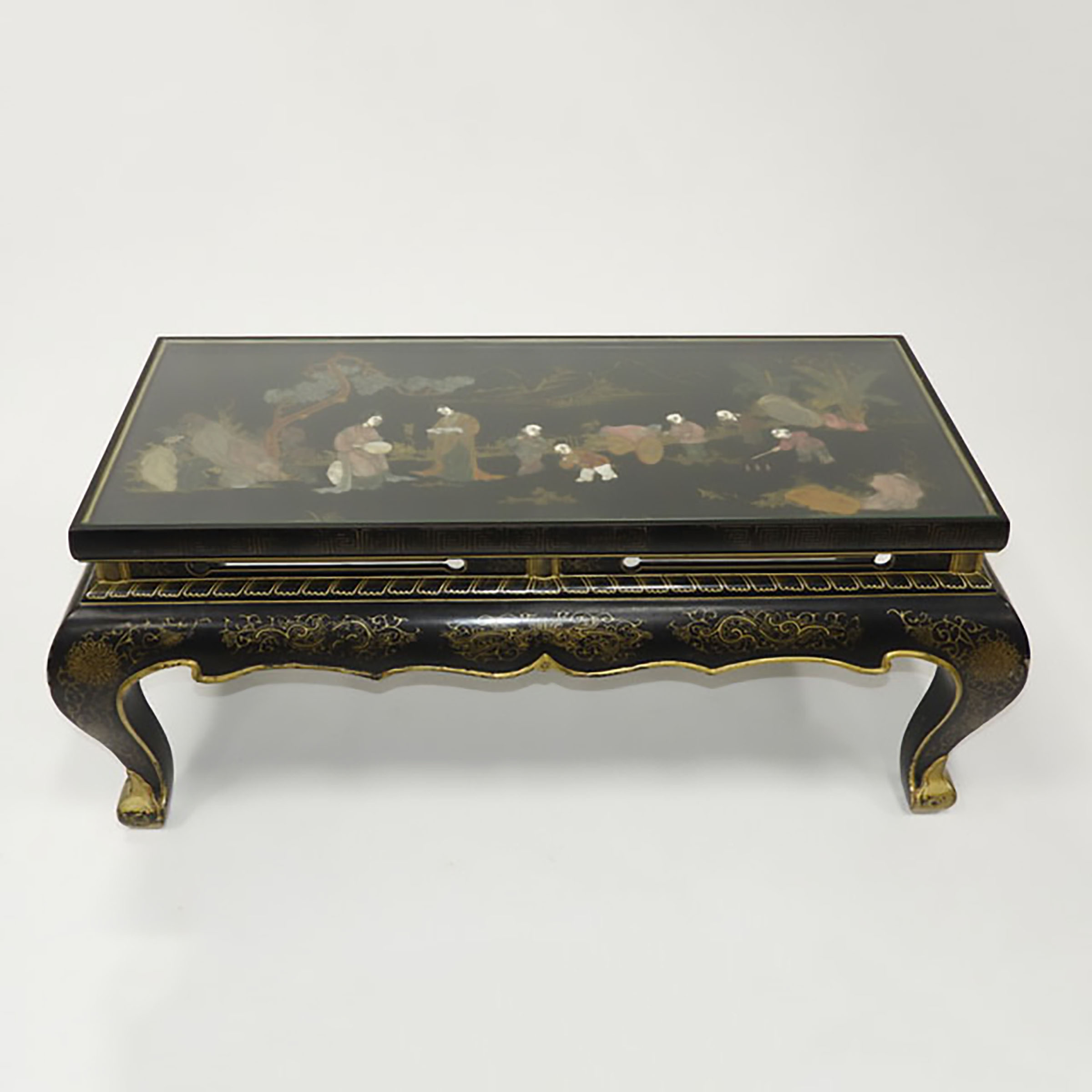 A Chinese Gilded and Lacquered 3abcba