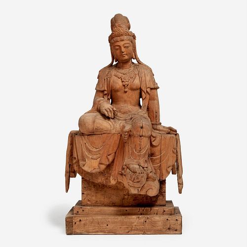 LARGE WOODEN GUANYIN POSED IN ROYAL 3a9990