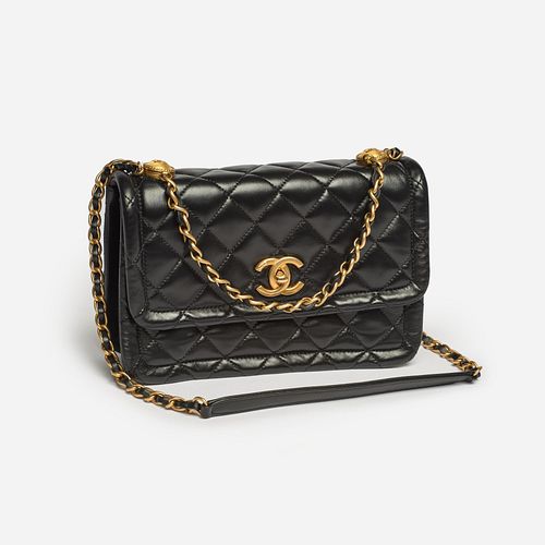 CHANEL SHINY BLACK LAMBSKIN FLAP 3a9d8e