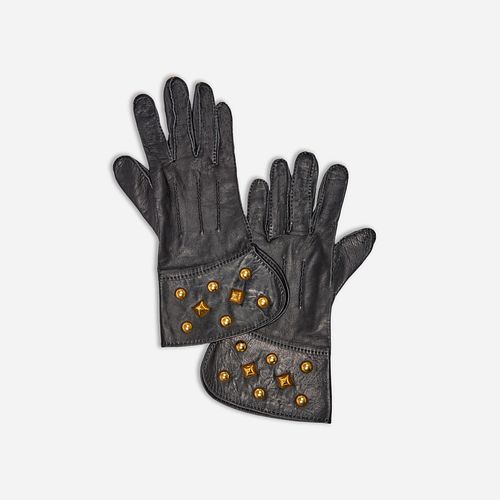 HERMES BLACK LEATHER STUDDED GLOVES 3a9d9a